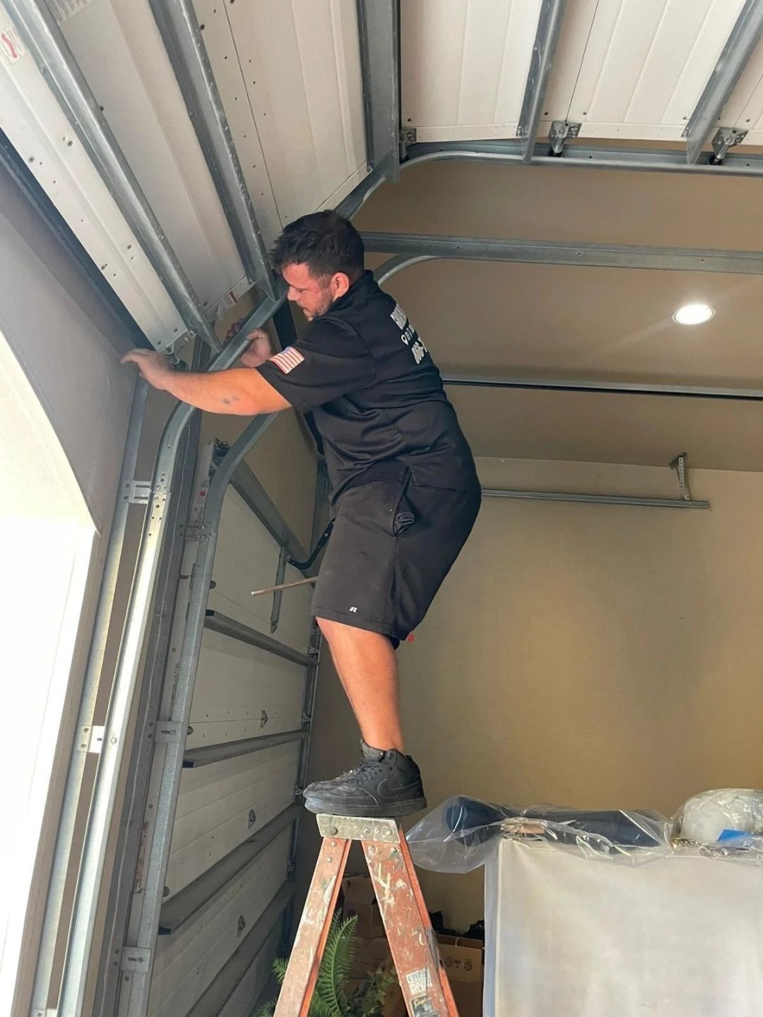 Garage door repair work, gallery photo 8